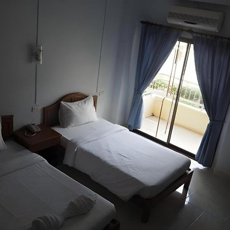 צ'ומפון Ritzy House Hotel מראה חיצוני תמונה