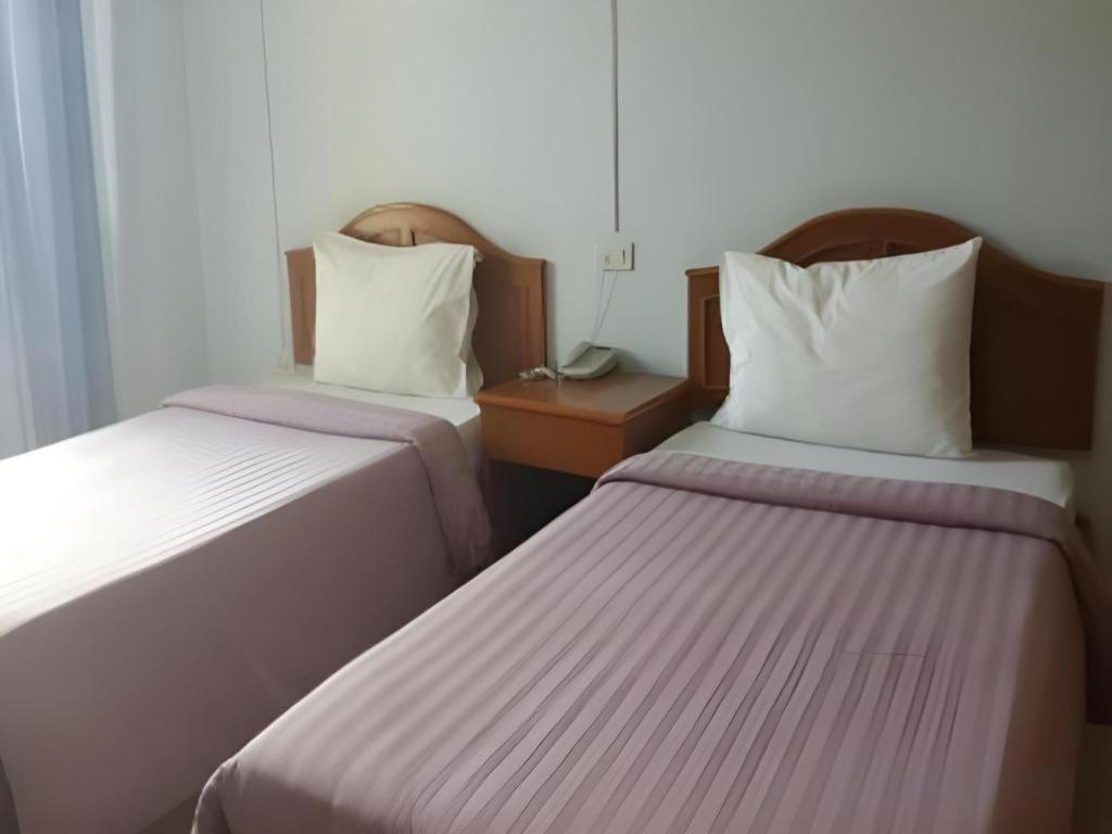 צ'ומפון Ritzy House Hotel מראה חיצוני תמונה