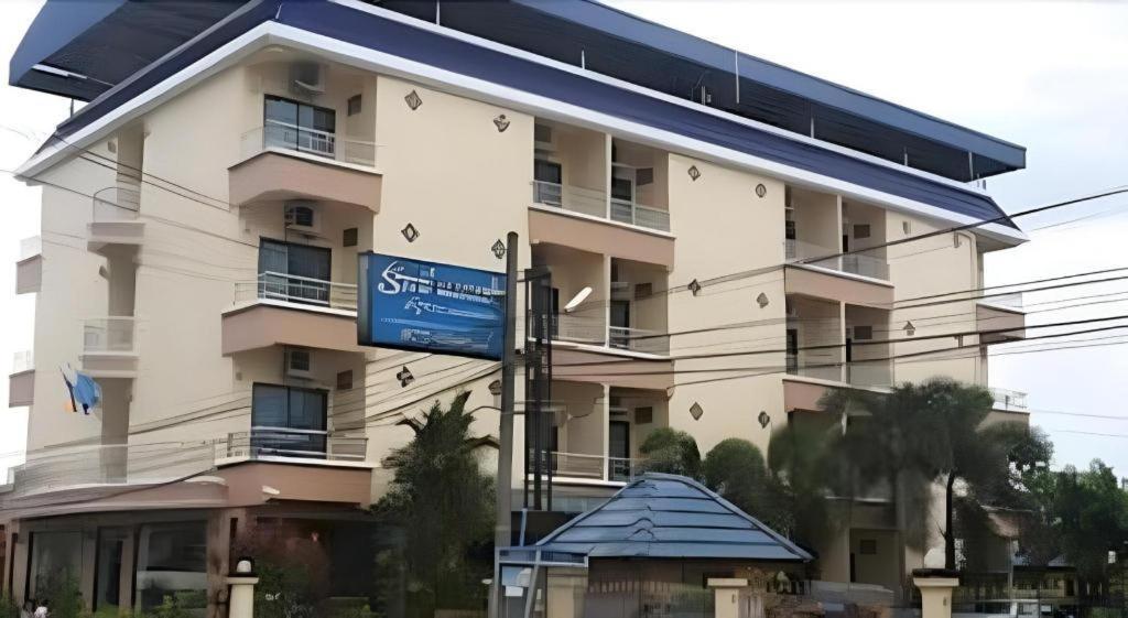 צ'ומפון Ritzy House Hotel מראה חיצוני תמונה