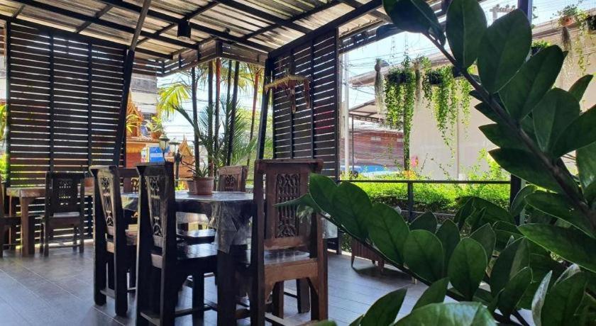 צ'ומפון Ritzy House Hotel מראה חיצוני תמונה