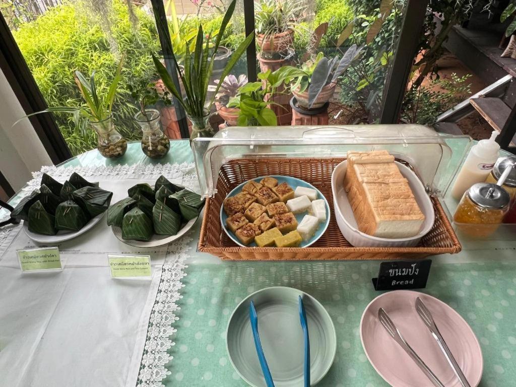 צ'ומפון Ritzy House Hotel מראה חיצוני תמונה